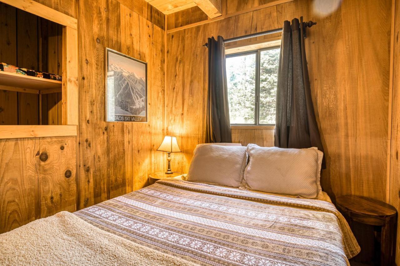 Beaver Pond Chalet タオス・スキー・バレー エクステリア 写真