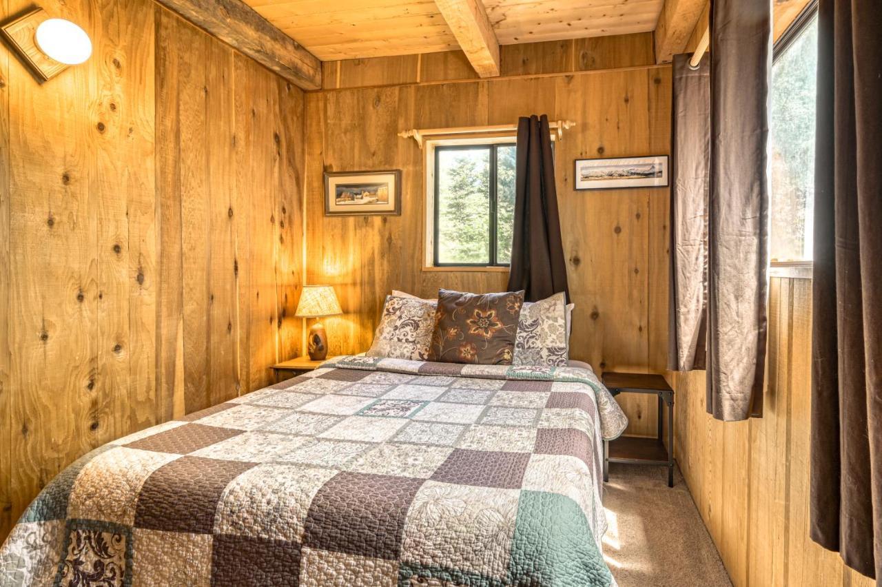 Beaver Pond Chalet タオス・スキー・バレー エクステリア 写真