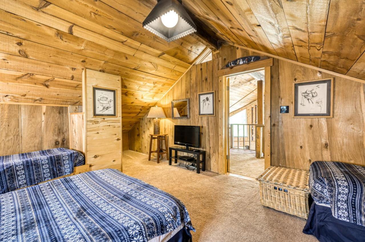 Beaver Pond Chalet タオス・スキー・バレー エクステリア 写真